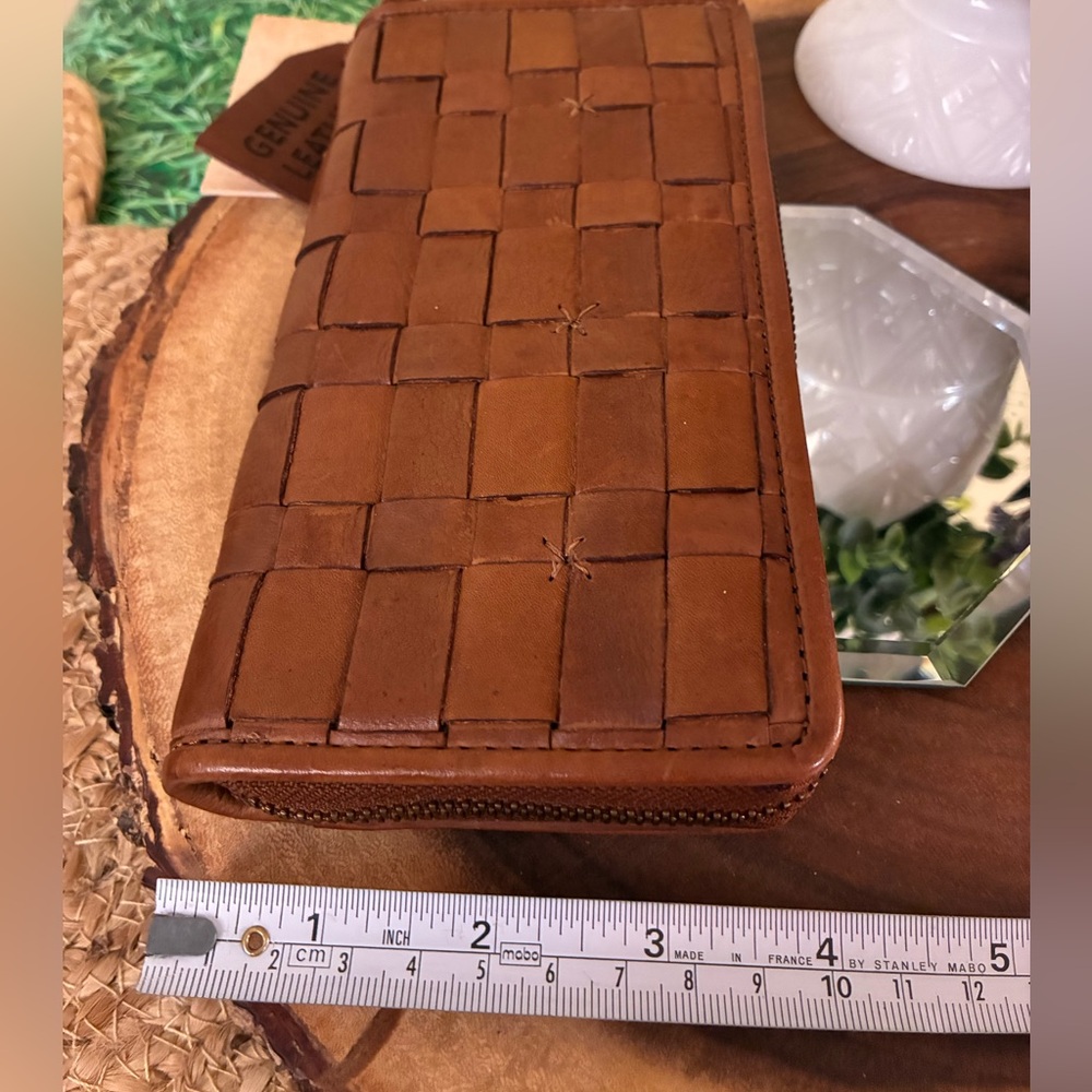 Brown Woven Leather Wallet - Picture 11 of 11